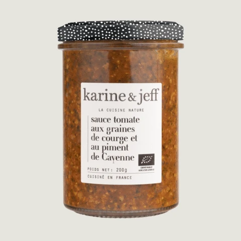 Salsa di pomodoro con semi di zucca e pepe di Cayenna